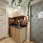 Spacious - Peaceful Retreat, 2 Minutes To Old Town * Gdańsk