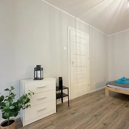 בית אירוח Spacious - Peaceful Retreat, 2 Minutes To Old Town
