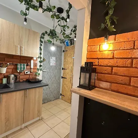Spacious - Peaceful Retreat, 2 Minutes To Old Town *