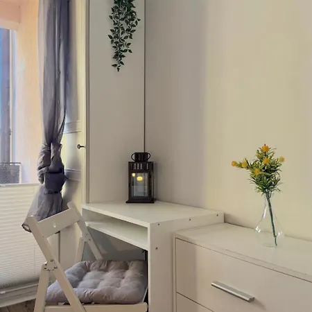 Spacious - Peaceful Retreat, 2 Minutes To Old Town Séjour chez l'habitant Gdańsk