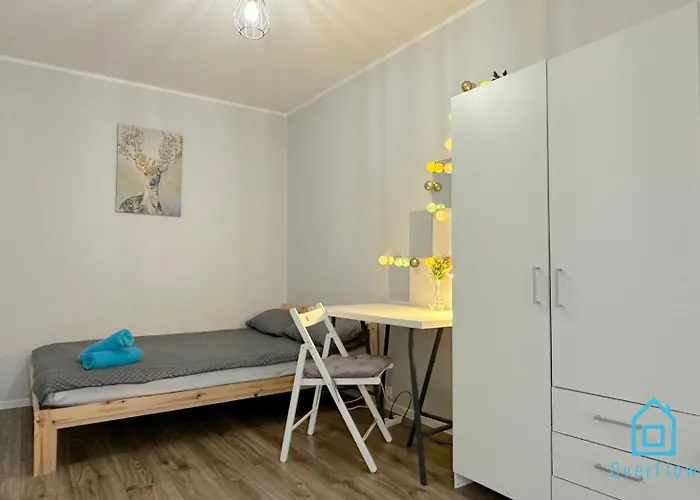 ホームステイ Spacious - Peaceful Retreat, 2 Minutes To Old Town