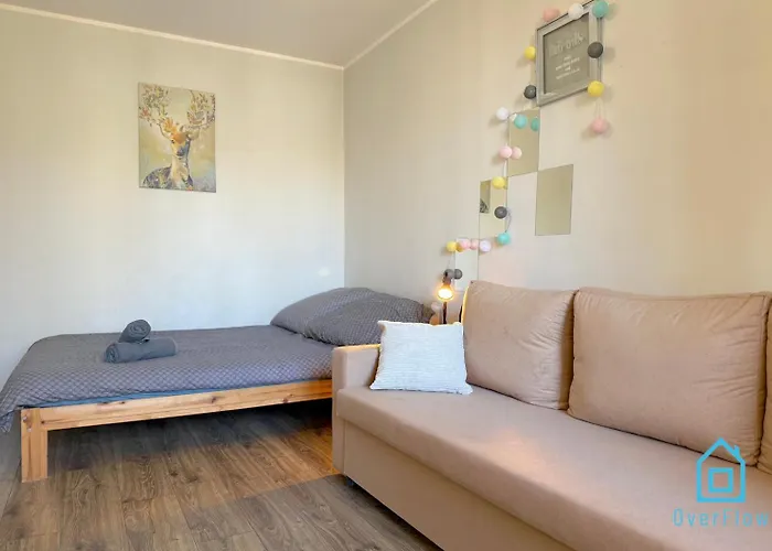 Spacious - Peaceful Retreat, 2 Minutes To Old Town Gdansk